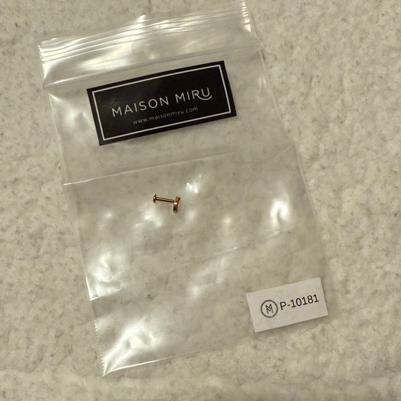 Maison Miru Gold Half Moon Crystal Earring - NEW NEVER WORN - Picture 2 of 2
